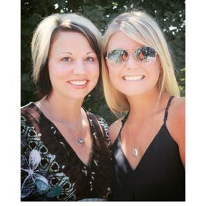 Meet your Posher, Holley